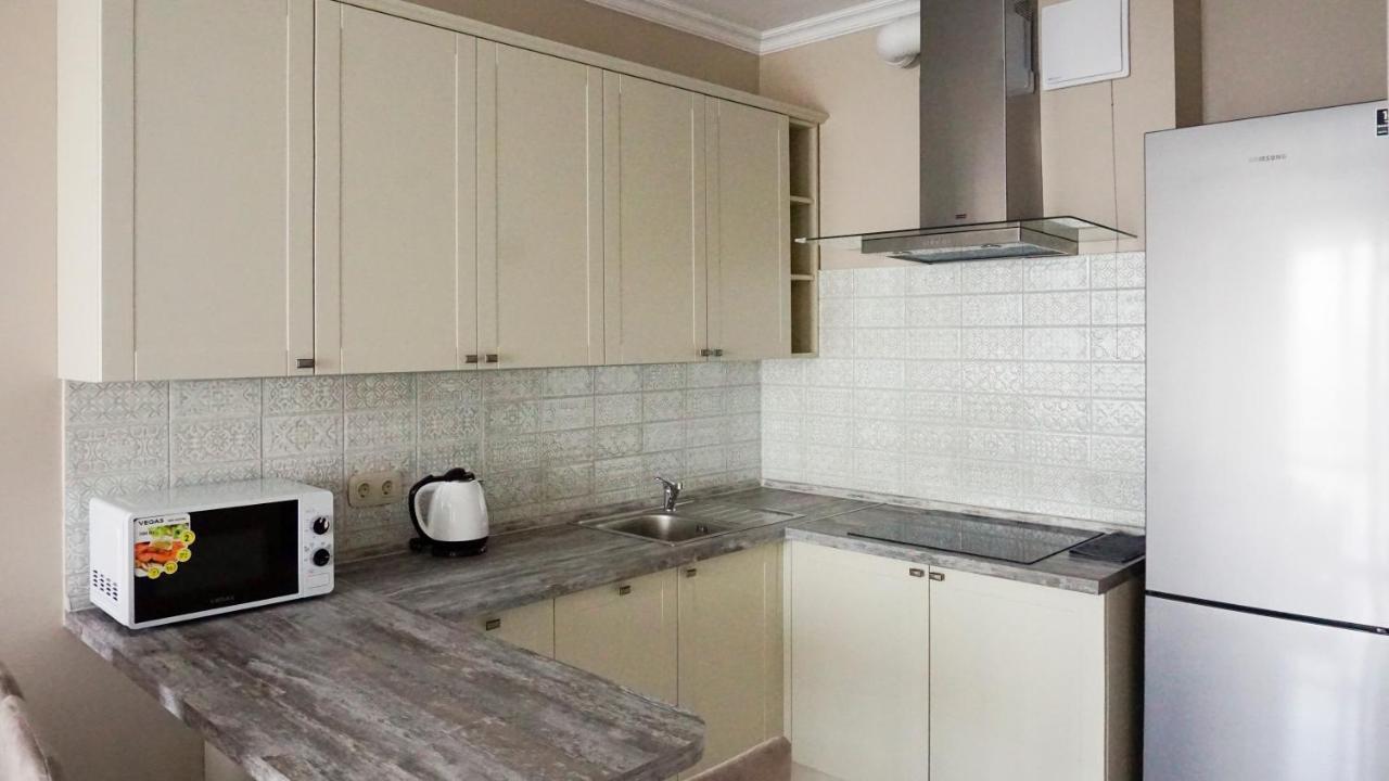 Luxury Apartment Near Metro Station Osokorky Киев Екстериор снимка