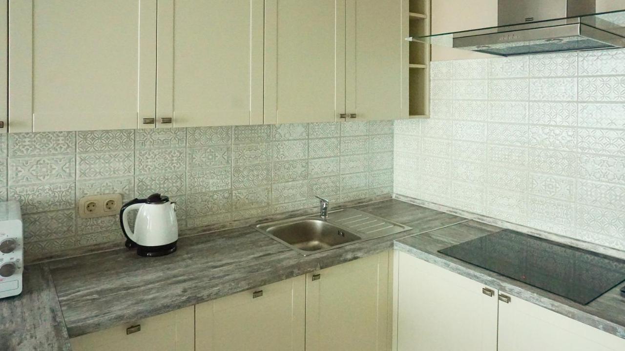 Luxury Apartment Near Metro Station Osokorky Киев Екстериор снимка