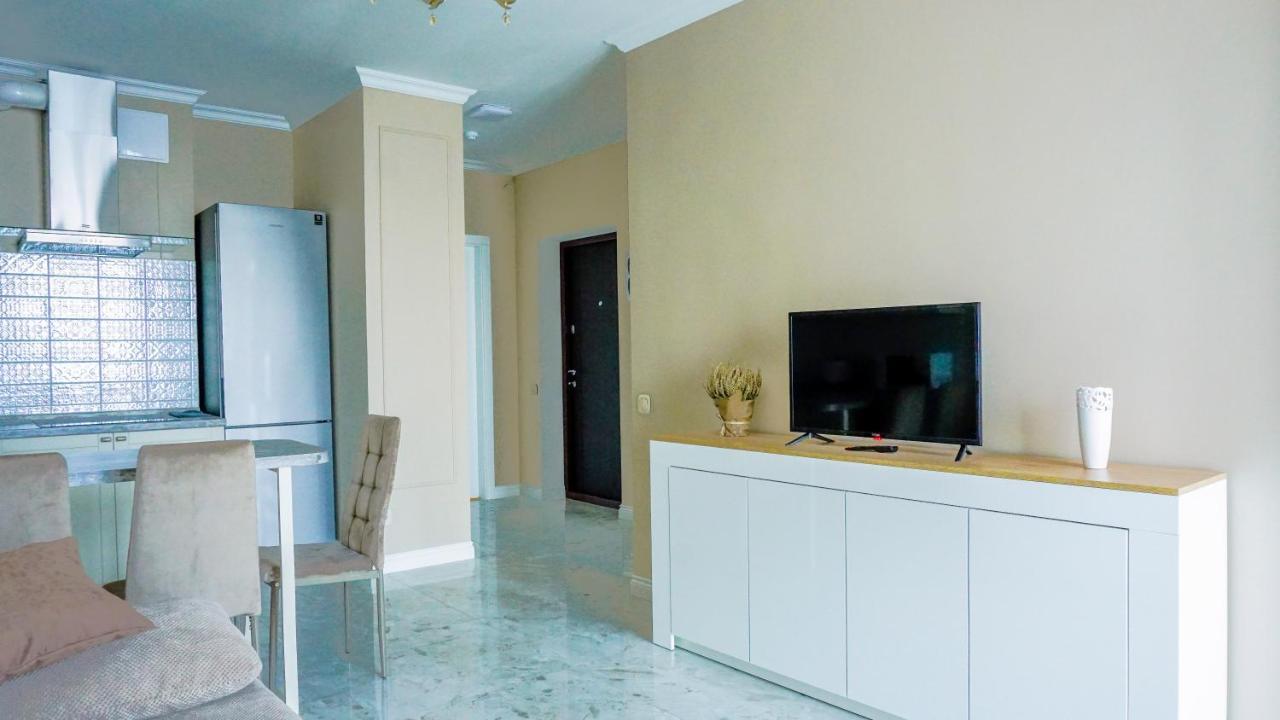 Luxury Apartment Near Metro Station Osokorky Киев Екстериор снимка
