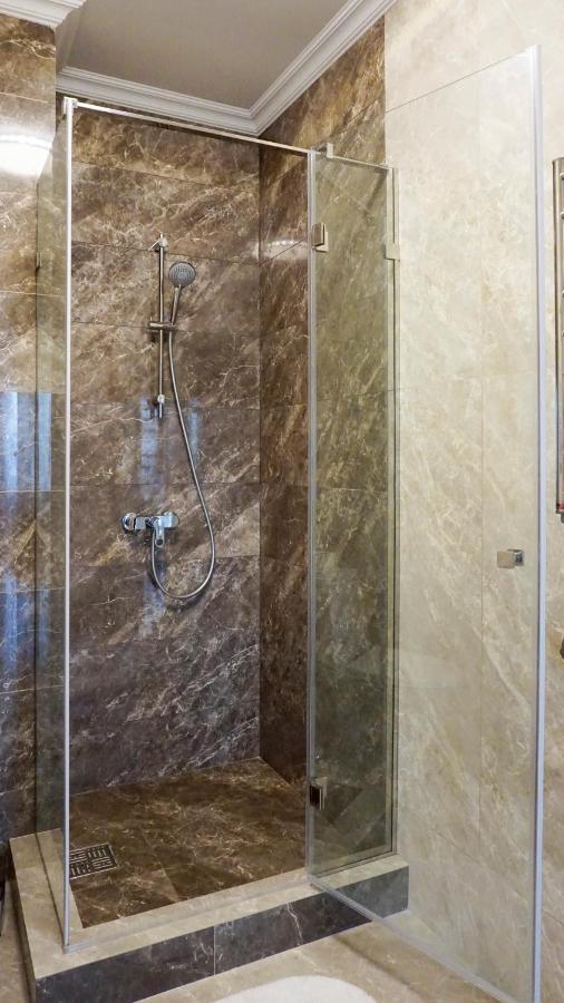 Luxury Apartment Near Metro Station Osokorky Киев Екстериор снимка